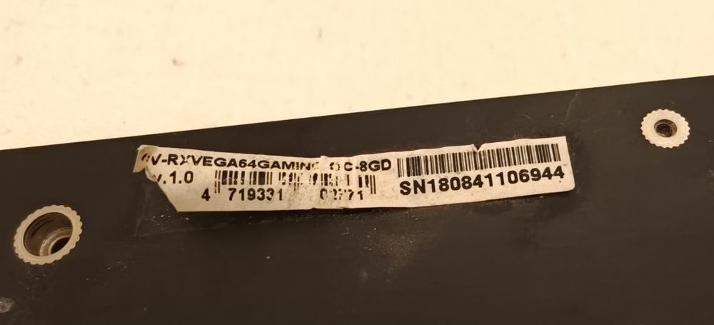 Placa video DEFECTA Gigabyte RX VEGA 64 GAMING 8GD