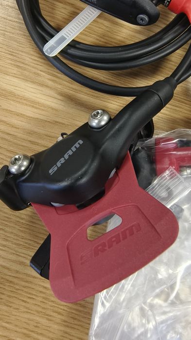 НОВИ Вело спирачки Level TLM комплект предна и задна