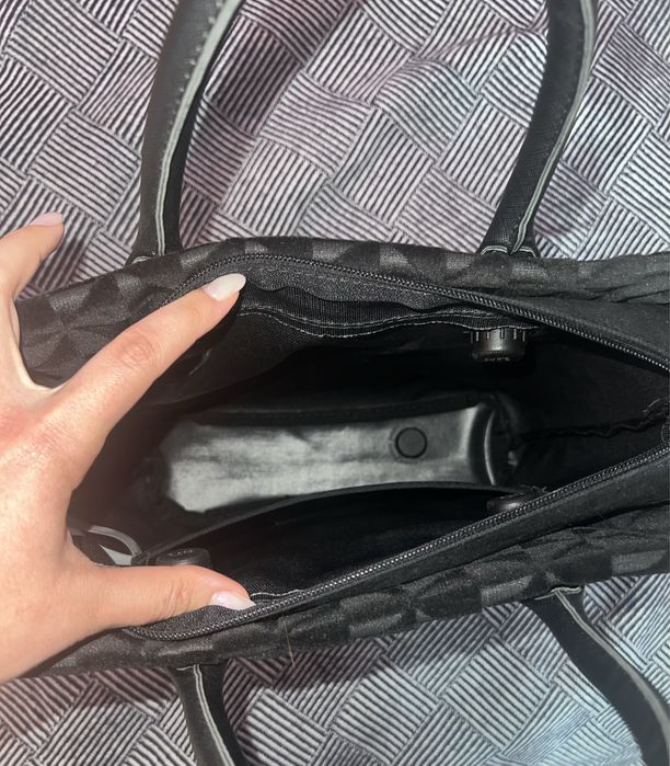 Черна чанта Obag с кожени дръжки с перли