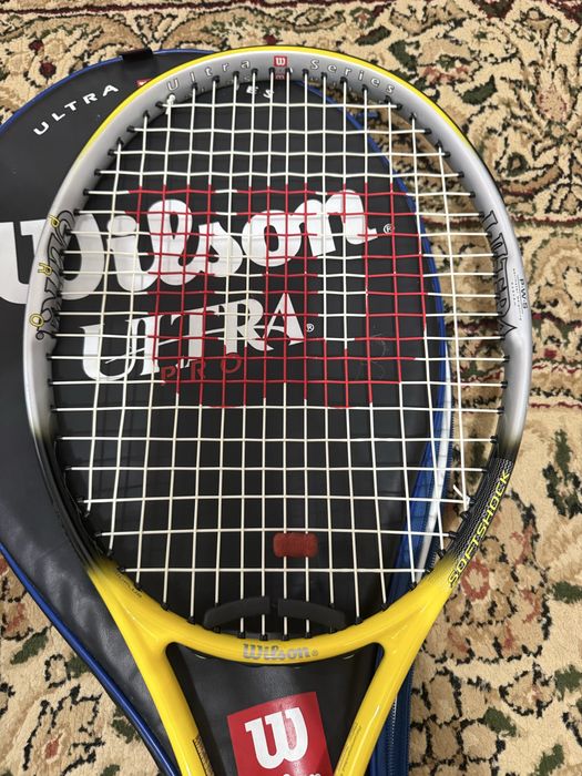 Продам тенесную ракетку Wilson ultra pro оригинальная ракетка