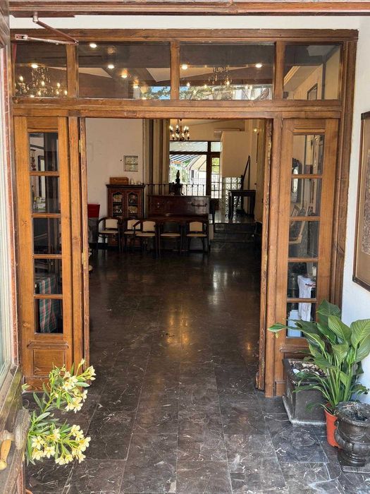 Proprietar, inchiriez bistro-cafe/ birouri, proximitate Arcul de Triumf