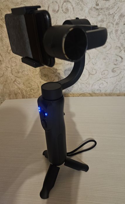 Стабилизатор для смартфона 3-х осевой S5B