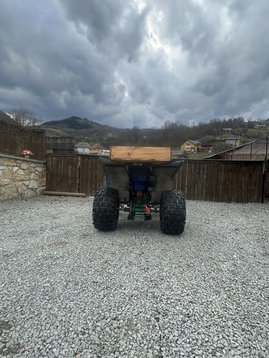 Vând ATV in stare foarte bună