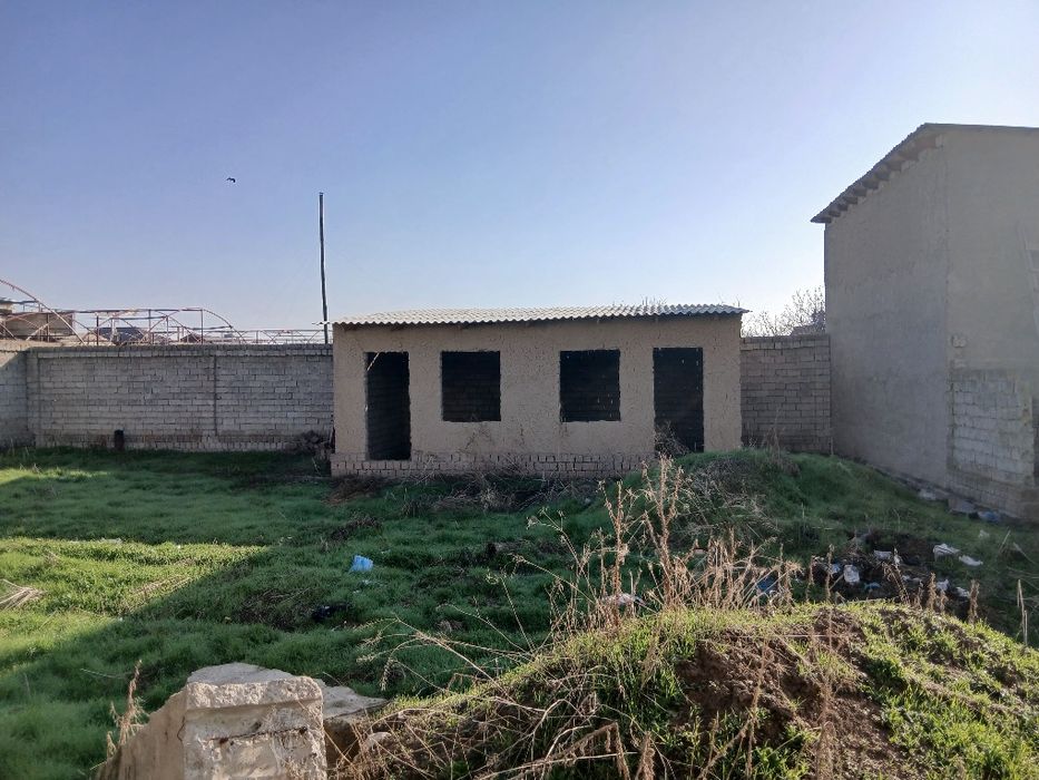 Продаётся земельный участок в махалле со всеми коммуникациями