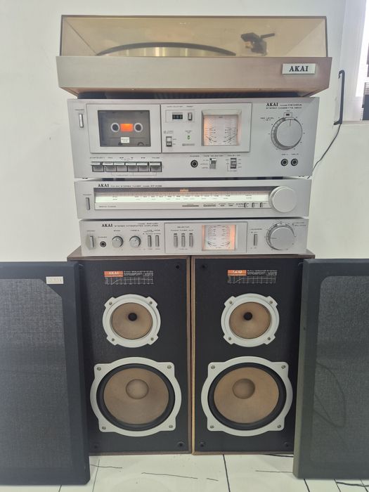 Linii Akai diferite modele