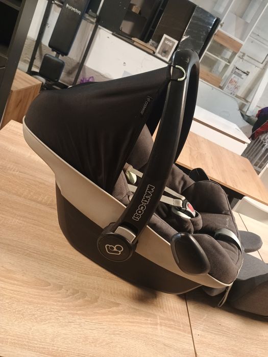 Столче за кола Maxi-Cosi Pebble Plus i-Size