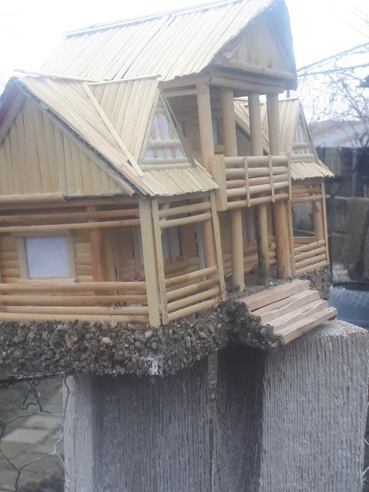 Căsuță țărănească din trestie rustică facuta manual