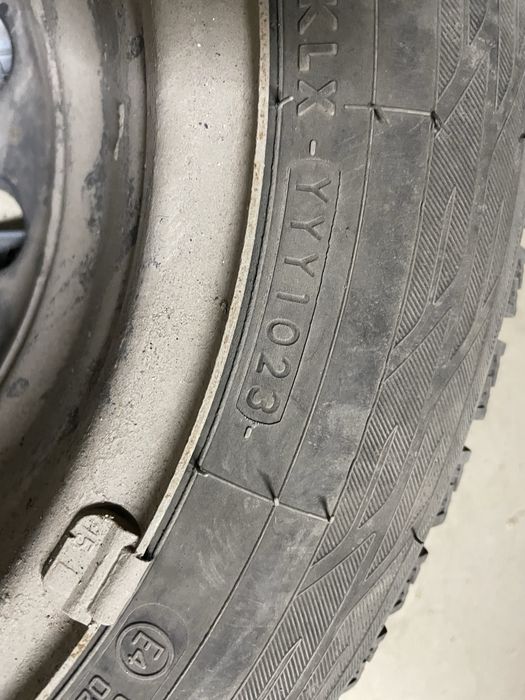 Диски с шинами на R15  hyundai accent