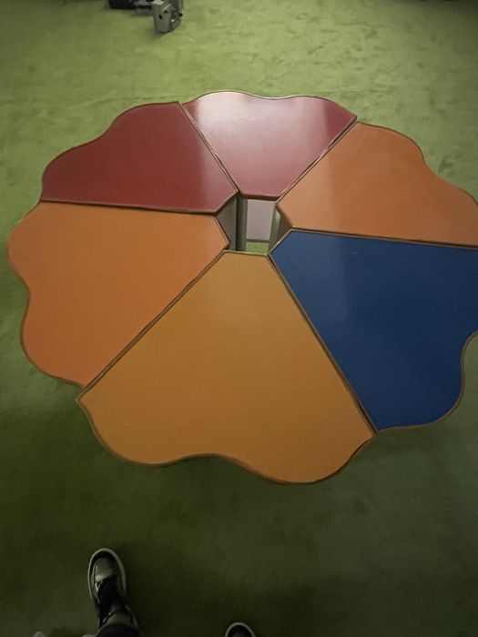 Столик маленький доя садика