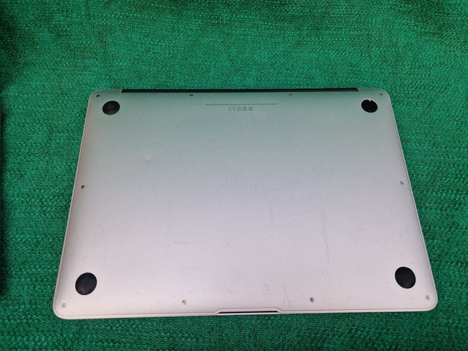 vand macbook air a1466 ( 2017)