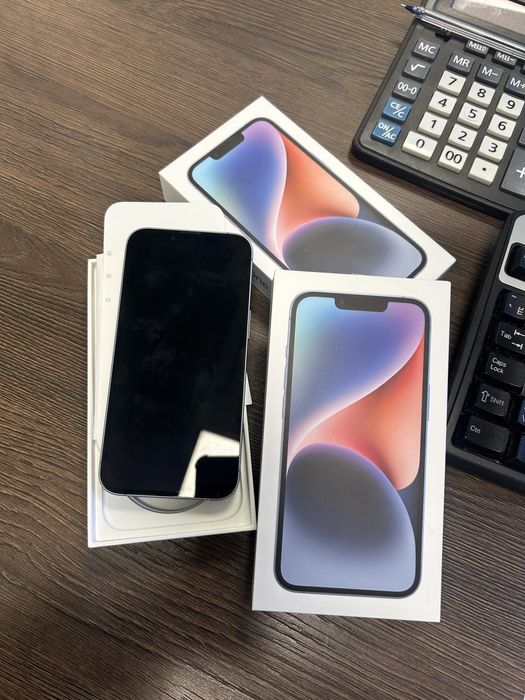 Телефон Iphone  14