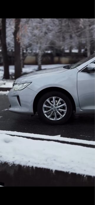 Toyota Camry 55 (2015)
