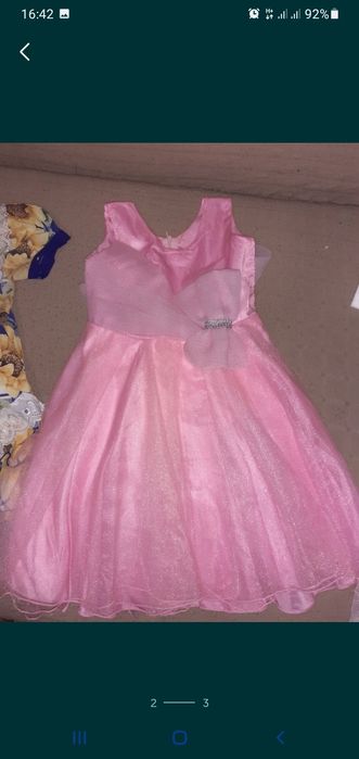 Продам отличные  платья