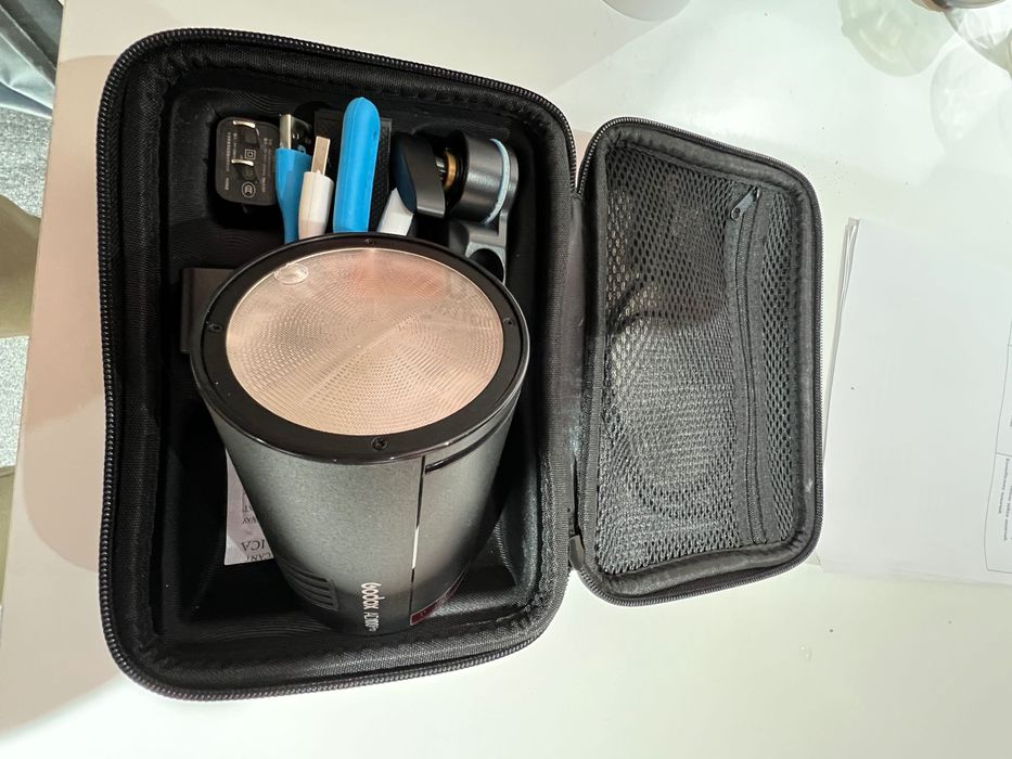 продаю Godox AD 100pro