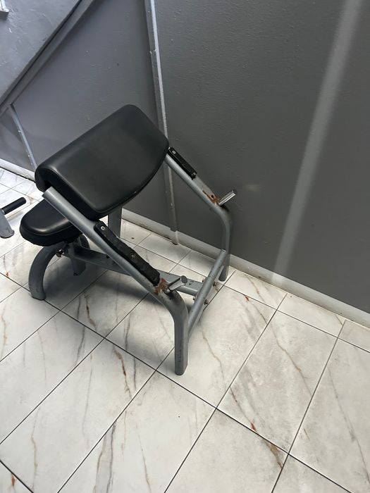 Vând Aparate fitness profesionale la prețuri mici