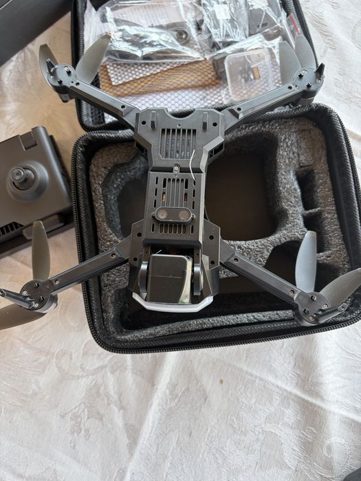DEERC dron cameră 1080p ecran HD 4,3 inch cu 2 baterii – FPV