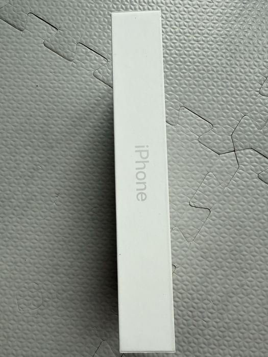 Vand Iphone 17 Pro Max, 512 GB SILVER nou sigilat