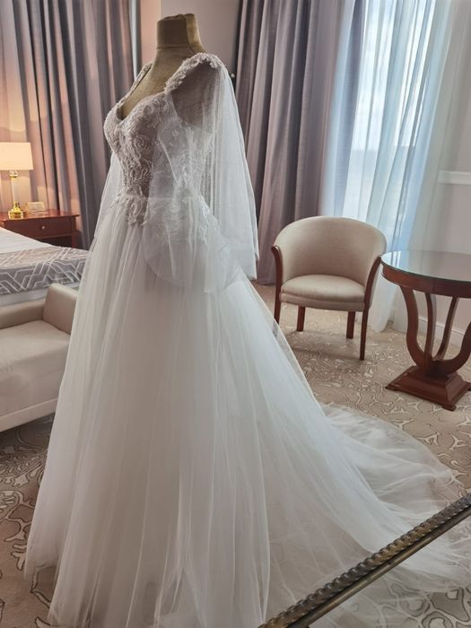 Rochie de mireasa Reya couture Iasi cadou accesoriu păr