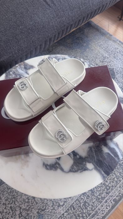 Чехли Gucci естествена кожа
