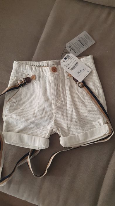 Pantaloni scurti Zara, marimea 3-4 ani, noi
