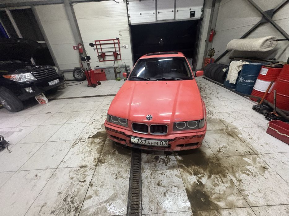 На разборе бмв е36