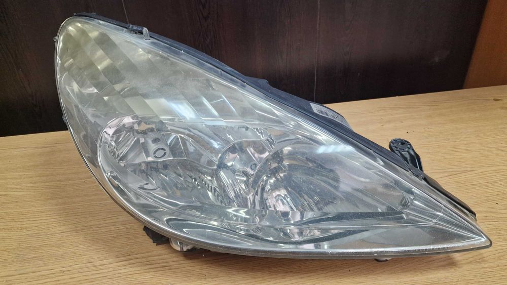 Peugeot 607 xenon desen far ксенон ксенонов десен фар за Пежо 607