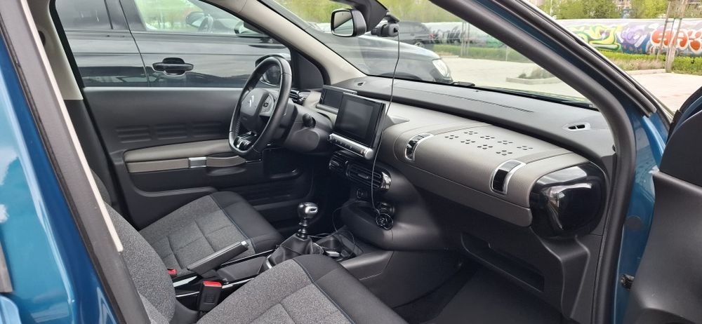 Citroen C4 Cactus 143к.с. 2019 бензин ръчна регистриран