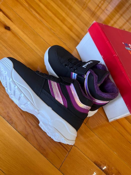 Продается детский сапоги