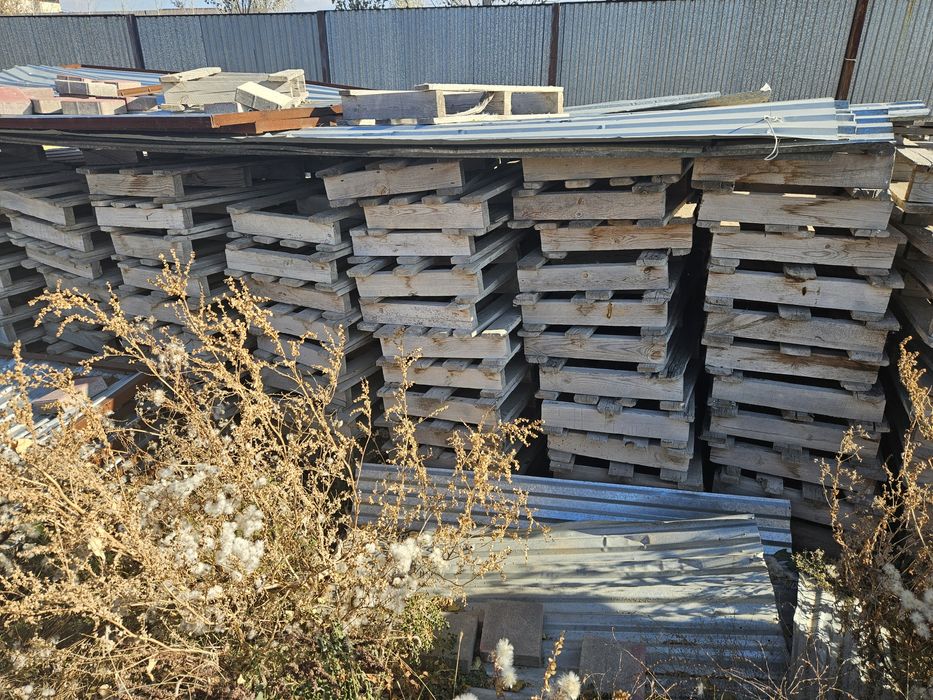 Поддоны бу, продаю!