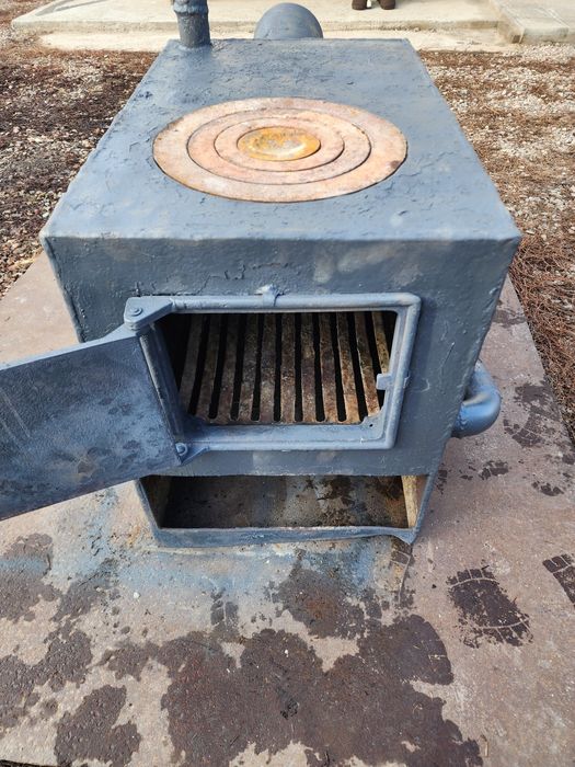 Продам углярный печь