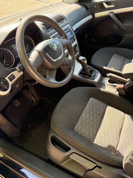 SKODA Octavia 2011 — imagine 5