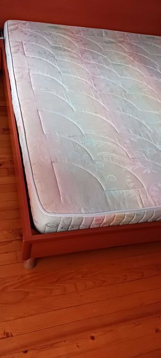 Продавам двулицев матрак Genial Demaflex 180/200/18