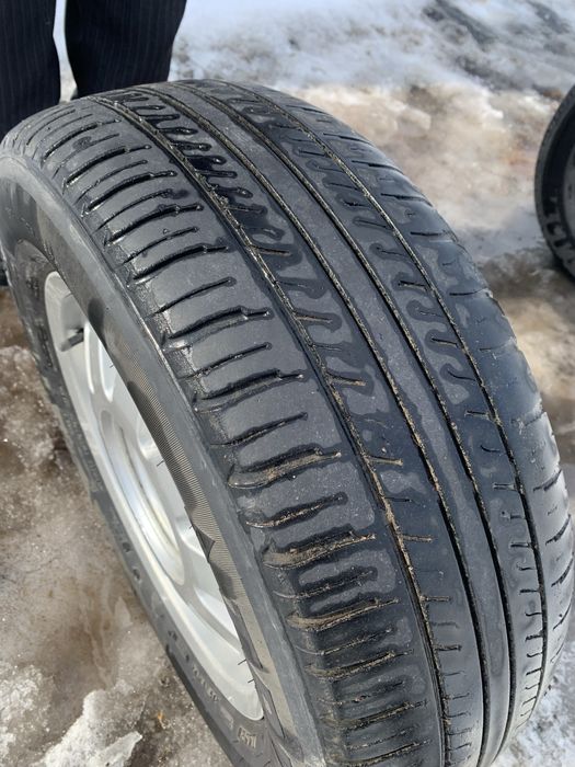 Продам шины летние.