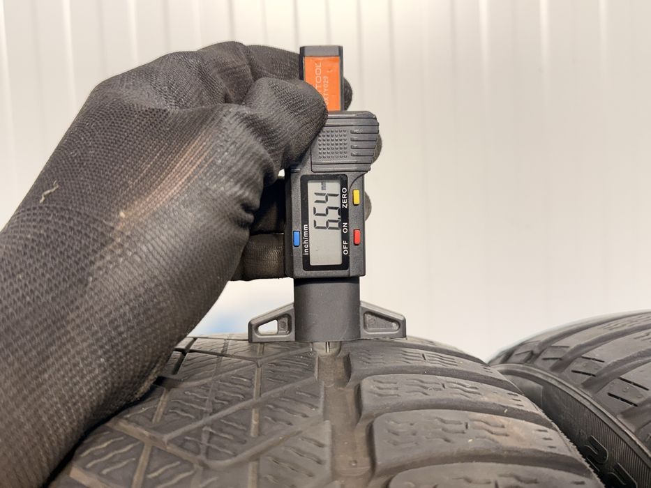 225/40/18 зимни гуми PIRELLI SOTOZERO 3