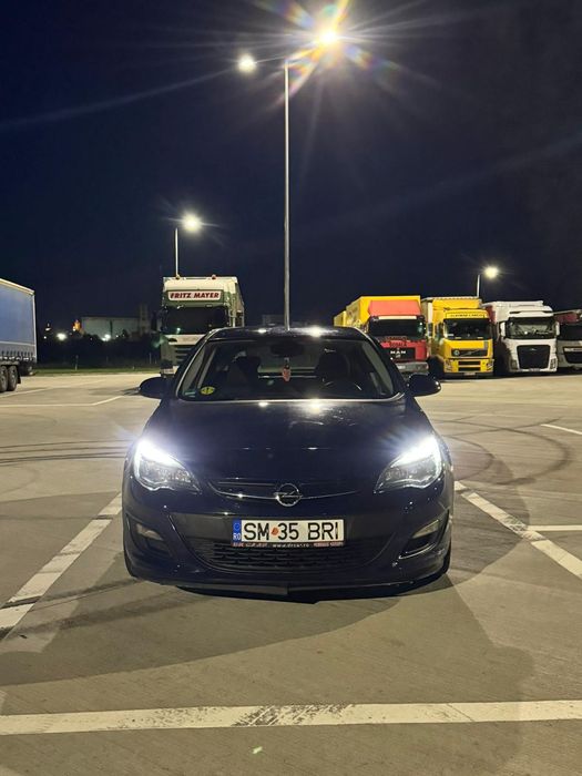 De vânzare Opel Astra j