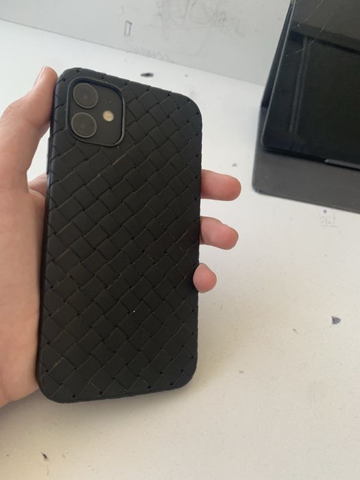 Iphone 11 128/72 с коробкой
