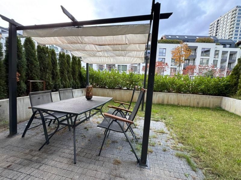 Тристаен апартамент под наем в ж.к. Кръстова вада, 2221574