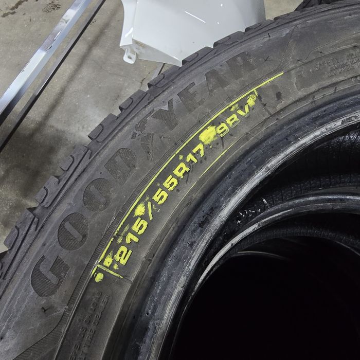 2x 215/55/17 M+S GOODYEAR 2020 Stare excelentă