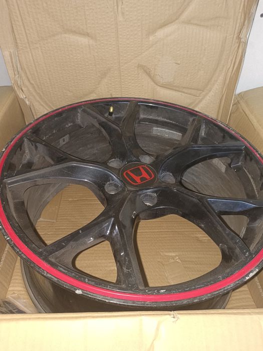 Продам Диски 18 8G