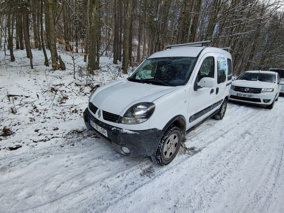 Vând Renault kangoo 4x4 2008 1.6 16v 95cp