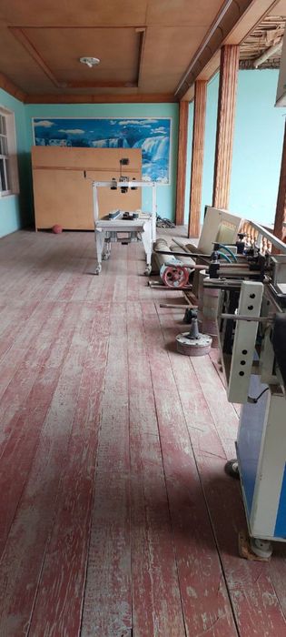 Kanistra ishlab chiqaradigan stanok