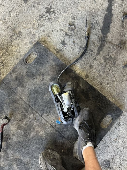 Лостов механизъм бмв е90