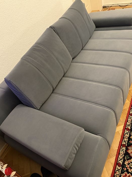 Canapea modernă gri-albăstrui, stare excelentă