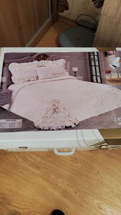 Луксозно  покривало за спалня