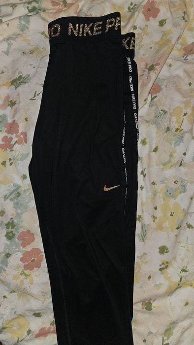 Клинове Nike и Nike PRO