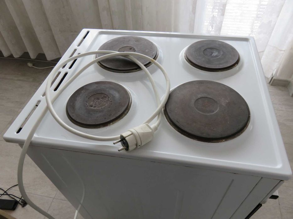 Готварска печка GORENJE E5141WH