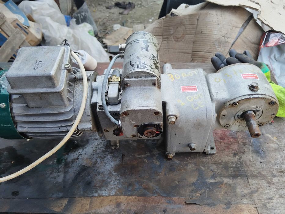 Reductor cu motor 30 rpm povarna rotisor