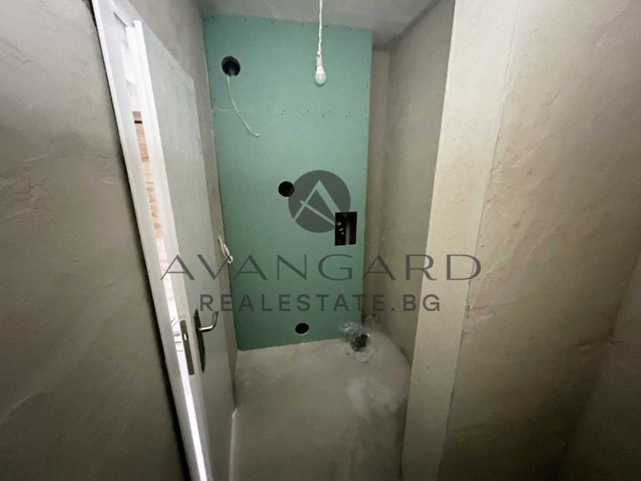 Продава се Двустаен апартамент в Пловдив, Кючук Париж - 70 кв.м за 1850 €/кв.м - Снимка #4