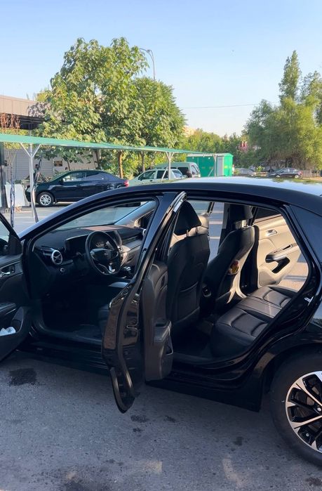 Monza 1.3 turbo 2023 qora benzinda