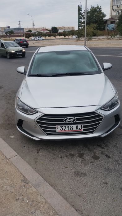 Hyundai elantra 2018